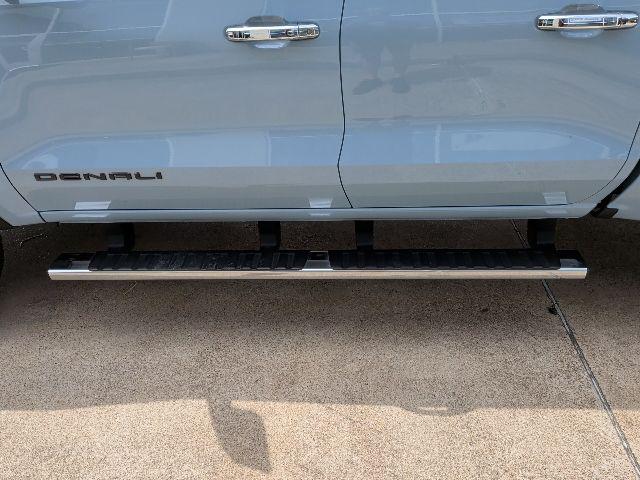2025 GMC Canyon 4WD Denali