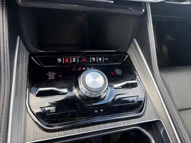 2023 Jeep Wagoneer Series III 4x4