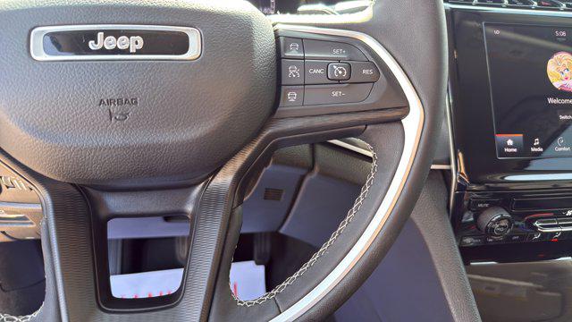 2024 Jeep Grand Cherokee L Laredo 4x2
