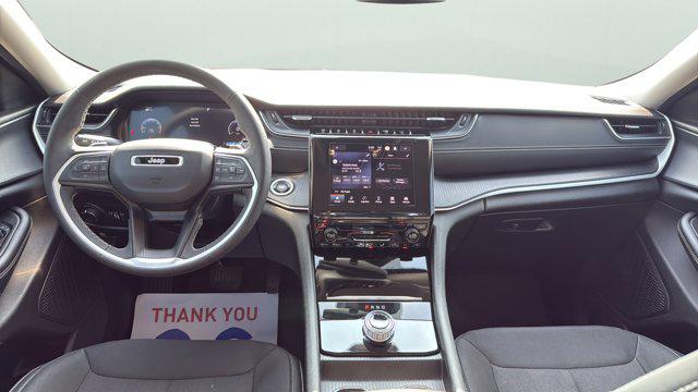 2024 Jeep Grand Cherokee L Laredo 4x2