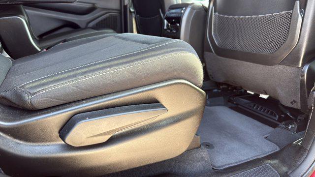 2024 Jeep Grand Cherokee L Laredo 4x2