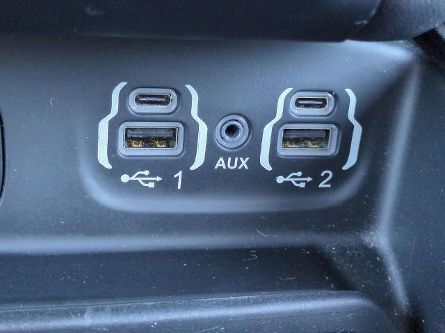 2022 Ram 1500 Big Horn Crew Cab 4x2 6'4" Box