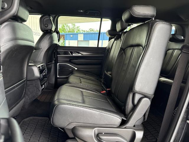 2024 Jeep Wagoneer Series II 4x2