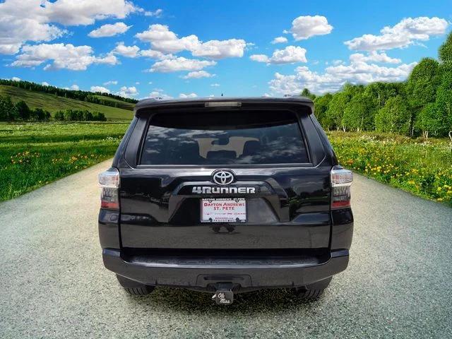 2022 Toyota 4Runner SR5
