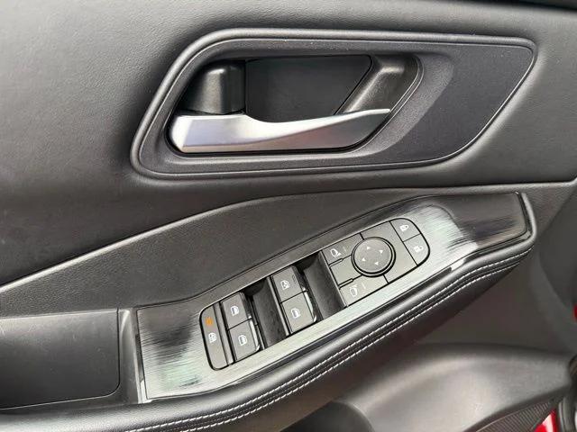 2024 Nissan Rogue SV FWD