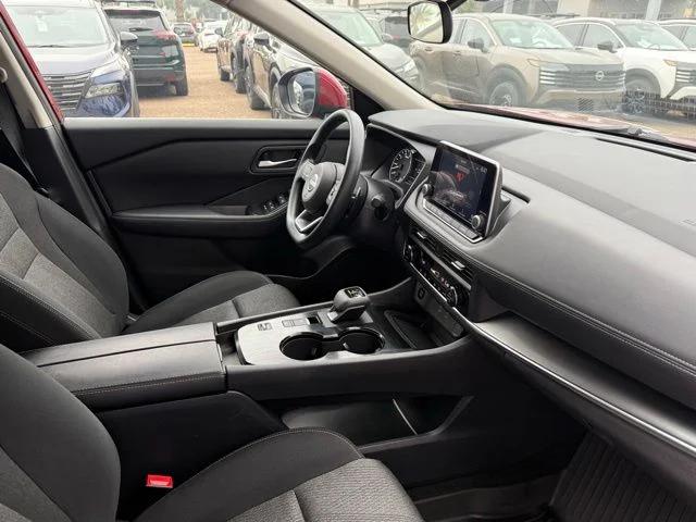2024 Nissan Rogue SV FWD