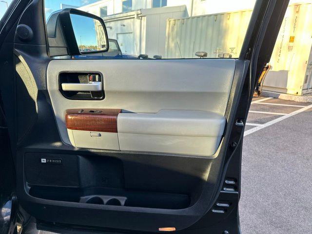 2016 Toyota Sequoia Platinum 5.7L V8