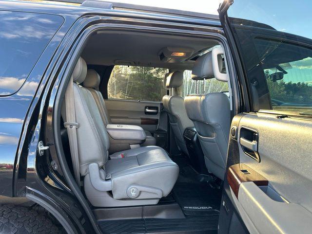 2016 Toyota Sequoia Platinum 5.7L V8