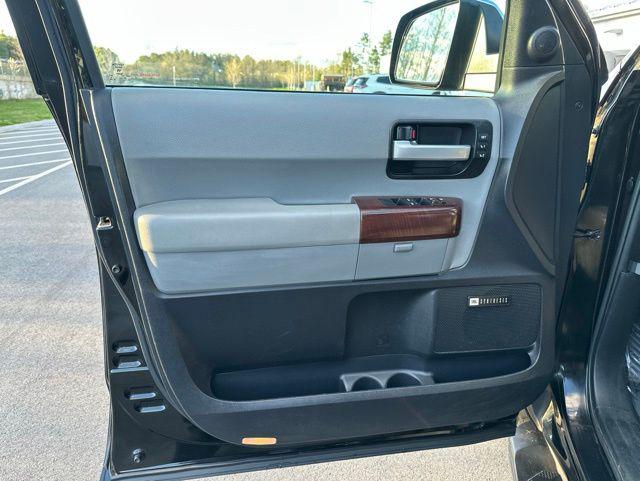 2016 Toyota Sequoia Platinum 5.7L V8