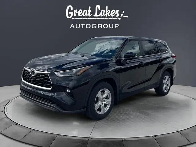 2023 Toyota Highlander LE for sale in Findlay, OH