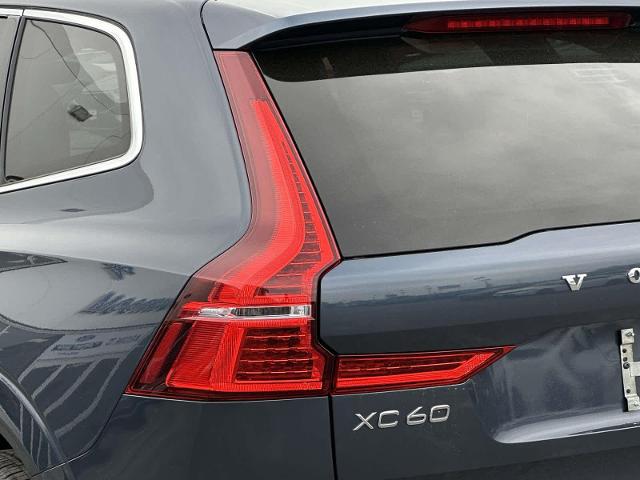 2022 Volvo XC60 B5 Inscription