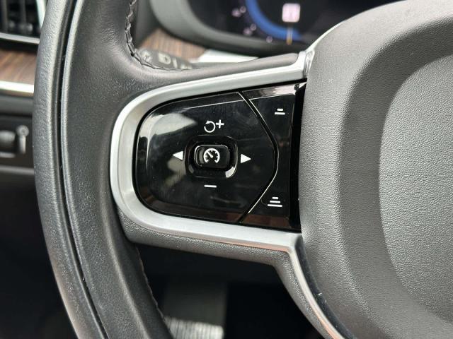 2022 Volvo XC60 B5 Inscription