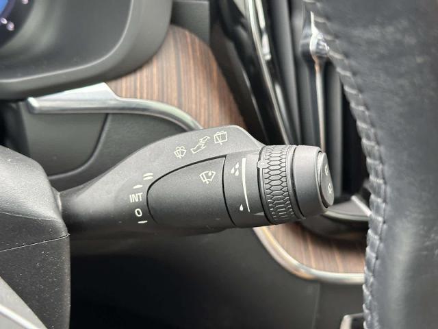 2022 Volvo XC60 B5 Inscription