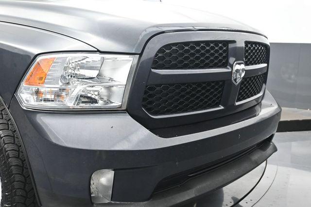 2018 Ram 1500 Express Crew Cab 4x4 5'7" Box