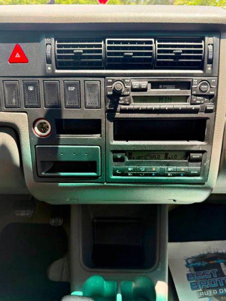 2003 Volkswagen EuroVan MV