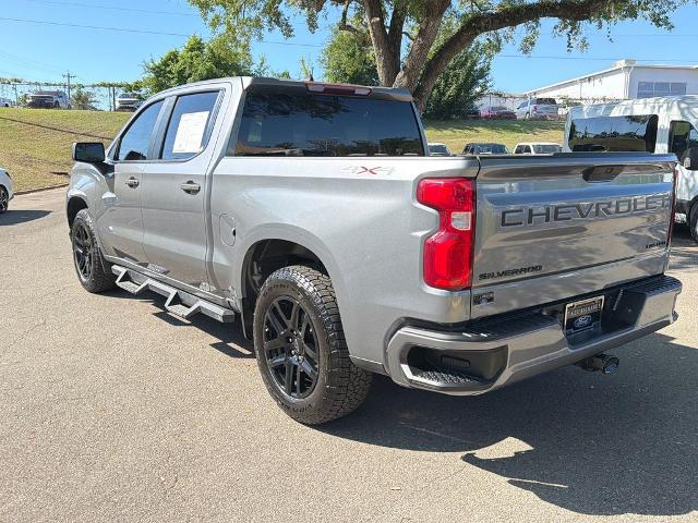 2022 Chevrolet Silverado 1500 4WD Crew Cab Short Bed Custom