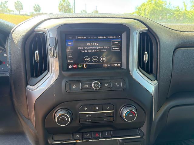 2022 Chevrolet Silverado 1500 4WD Crew Cab Short Bed Custom