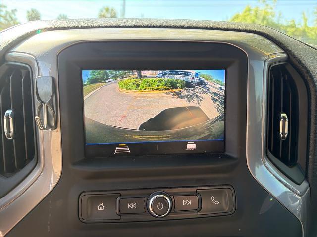 2022 Chevrolet Silverado 1500 4WD Crew Cab Short Bed Custom
