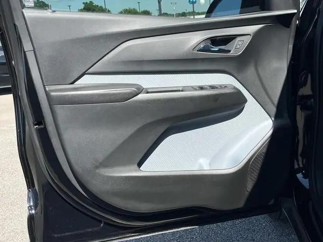 2027 Chevrolet Bolt RS FWD