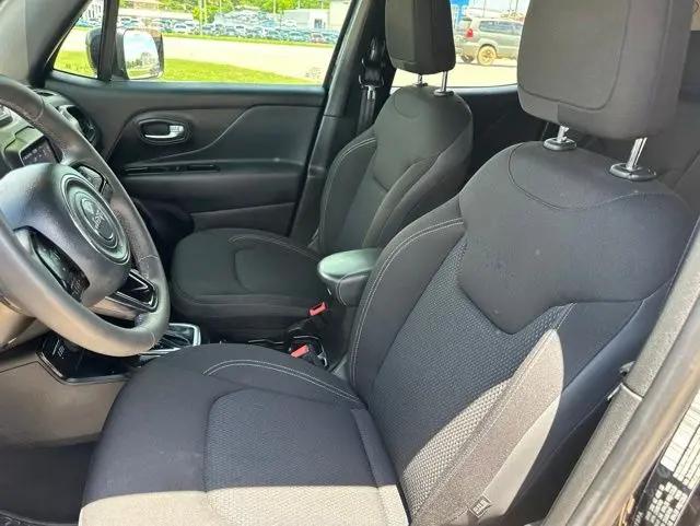 2022 Jeep Renegade Altitude 4x4