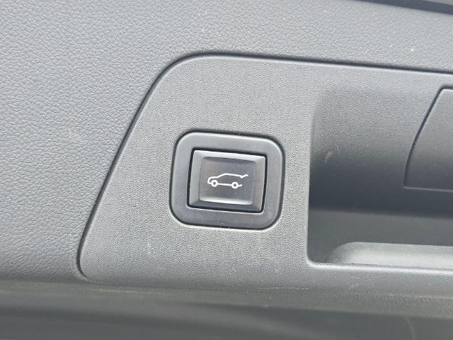2022 Buick Envision FWD Essence