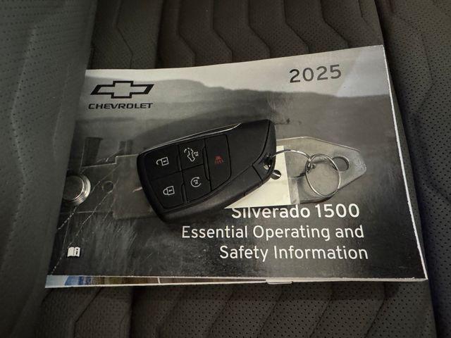 2025 Chevrolet Silverado 1500 4WD Crew Cab Short Bed ZR2