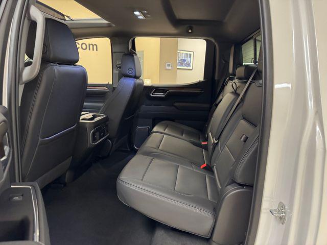 2025 GMC Sierra 1500 4WD Crew Cab Short Box Denali