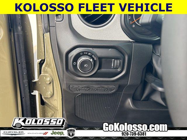 2025 Jeep Wrangler 4-Door Willys 4x4