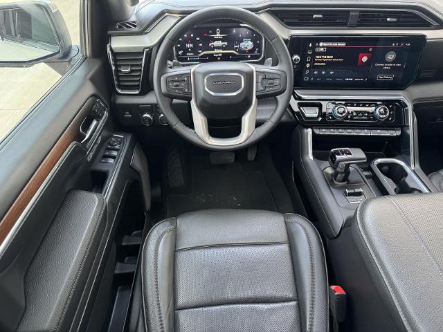 2024 GMC Sierra 1500 2WD Crew Cab Short Box Denali
