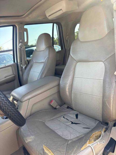2004 Ford Expedition Eddie Bauer