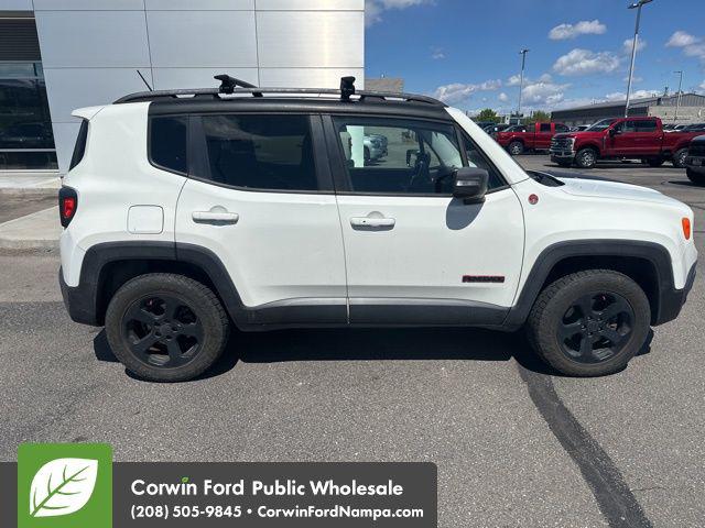 2015 Jeep Renegade Trailhawk