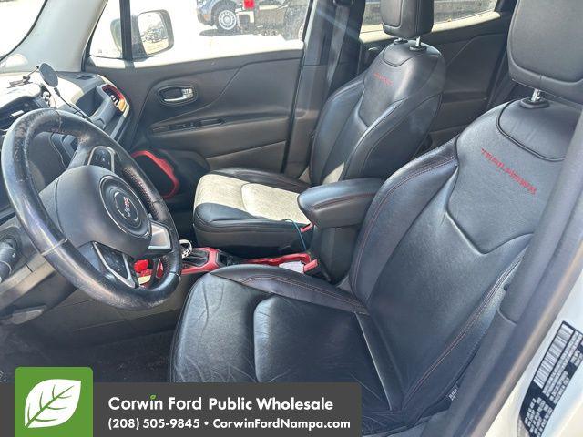2015 Jeep Renegade Trailhawk