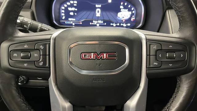 2022 GMC Yukon XL 4WD SLT