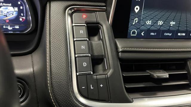 2022 GMC Yukon XL 4WD SLT