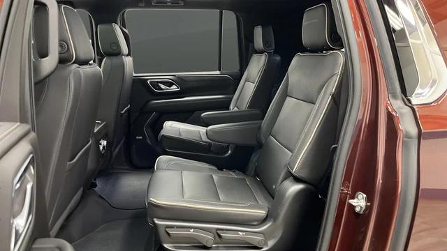 2022 GMC Yukon XL 4WD SLT