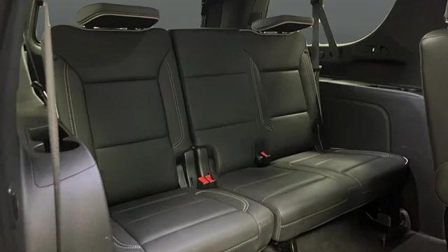 2022 GMC Yukon XL 4WD SLT