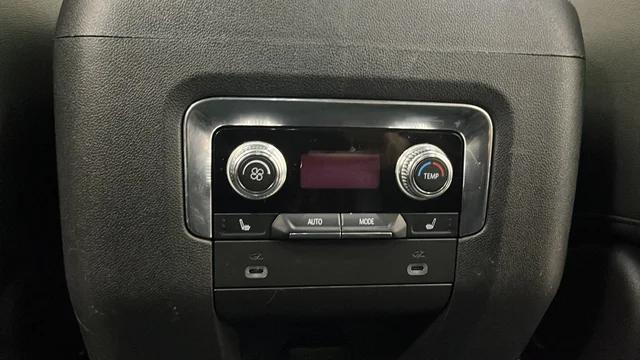 2022 GMC Yukon XL 4WD SLT