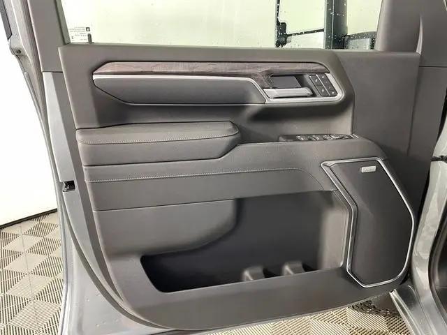 2026 Chevrolet Silverado 2500HD Crew Cab, Standard Bed, LTZ, 4WD