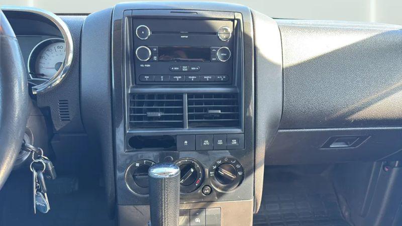 2010 Ford Explorer Sport Trac XLT