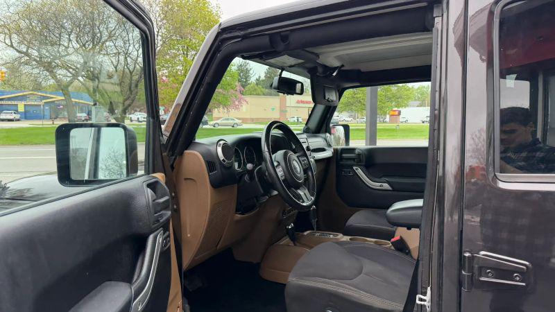 2013 Jeep Wrangler Unlimited Sahara