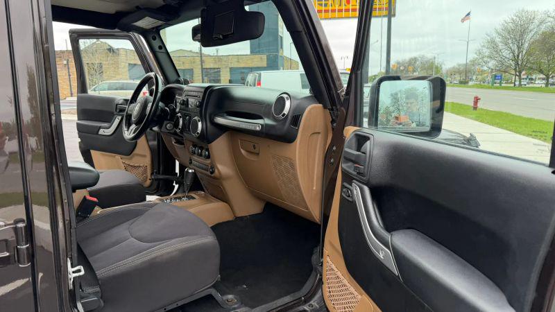 2013 Jeep Wrangler Unlimited Sahara