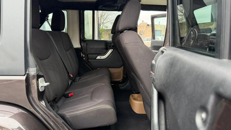 2013 Jeep Wrangler Unlimited Sahara