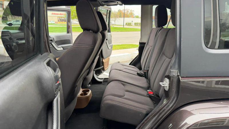 2013 Jeep Wrangler Unlimited Sahara