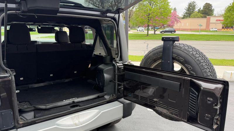 2013 Jeep Wrangler Unlimited Sahara