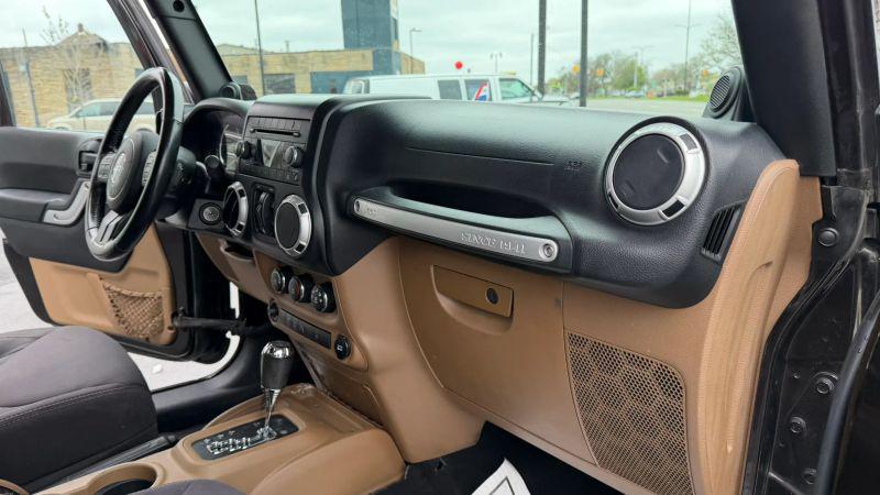 2013 Jeep Wrangler Unlimited Sahara