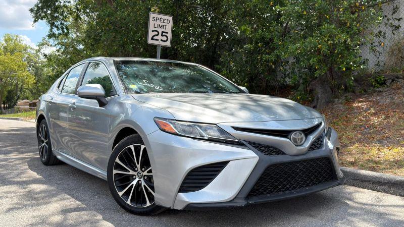 2018 Toyota Camry XLE for sale in Tampa, FL