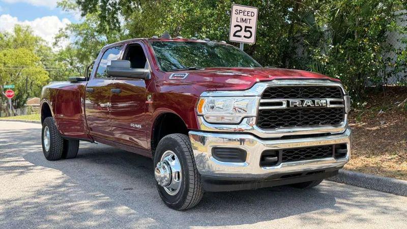 2022 Ram 3500 Tradesman Crew Cab 4x4 8' Box