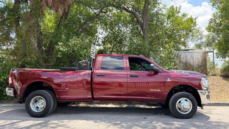 2022 Ram 3500 Tradesman Crew Cab 4x4 8' Box