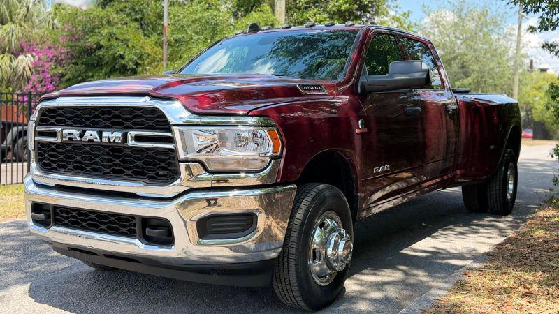 2022 Ram 3500 Tradesman Crew Cab 4x4 8' Box