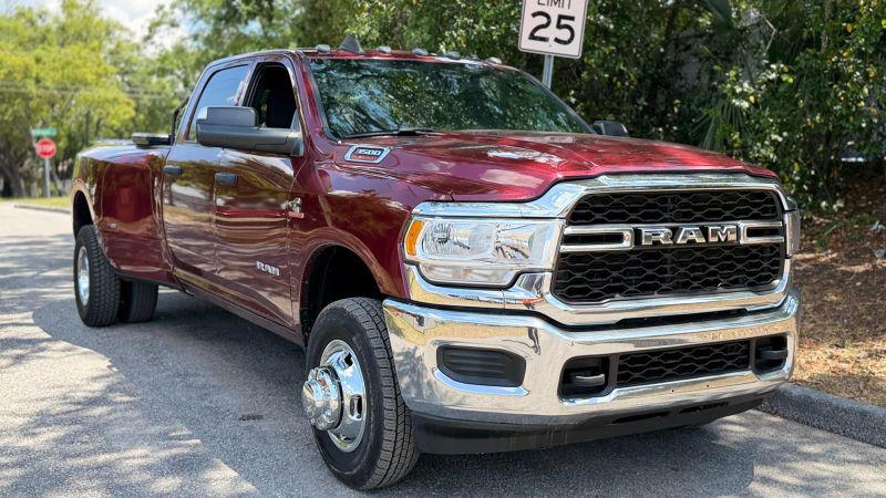 2022 Ram 3500 Tradesman Crew Cab 4x4 8' Box